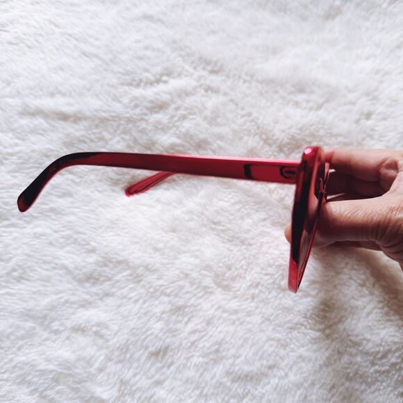 Addison Red Heart-Shaped Sunglasses - Picture 5 of 13